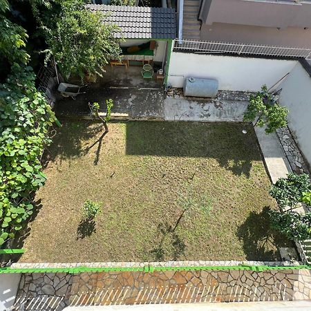 Villa Sokoli, Enjoy Sunset At This Spacious Apartment Tirana Esterno foto