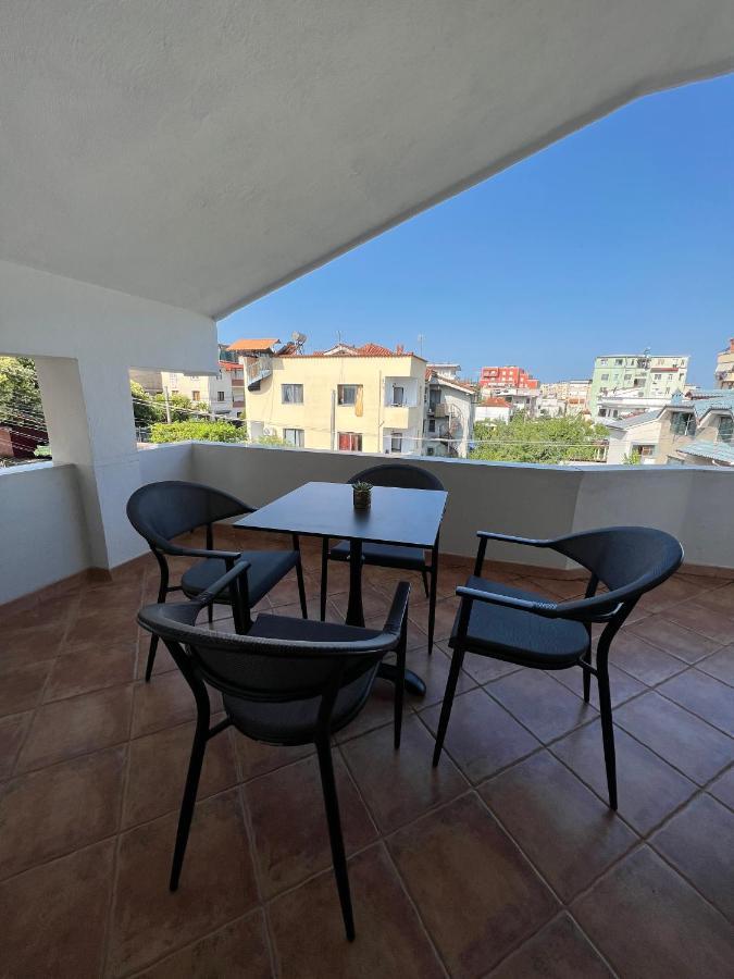 Villa Sokoli, Enjoy Sunset At This Spacious Apartment Tirana Esterno foto