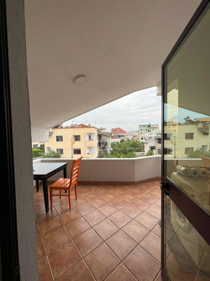 Villa Sokoli, Enjoy Sunset At This Spacious Apartment Tirana Esterno foto